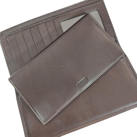NWOT! COACH! STUNNING ESPRESSO BROWN GENUINE LEATHER, CONTRAST STITCHED WALLET! - Picture 9 of 14